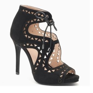 JENNIFER LOPEZ Black Cut out Stilletto Heel